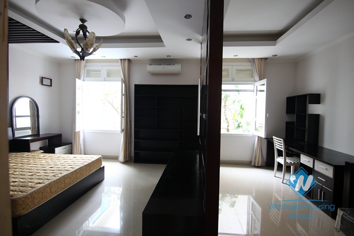Well finished house with nice furnishings to rent in Tay Ho